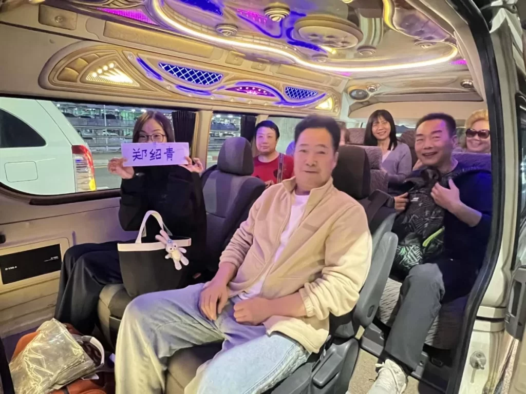 เช่ารถตู้พร้อมคนขับแจ้งวัฒนะ