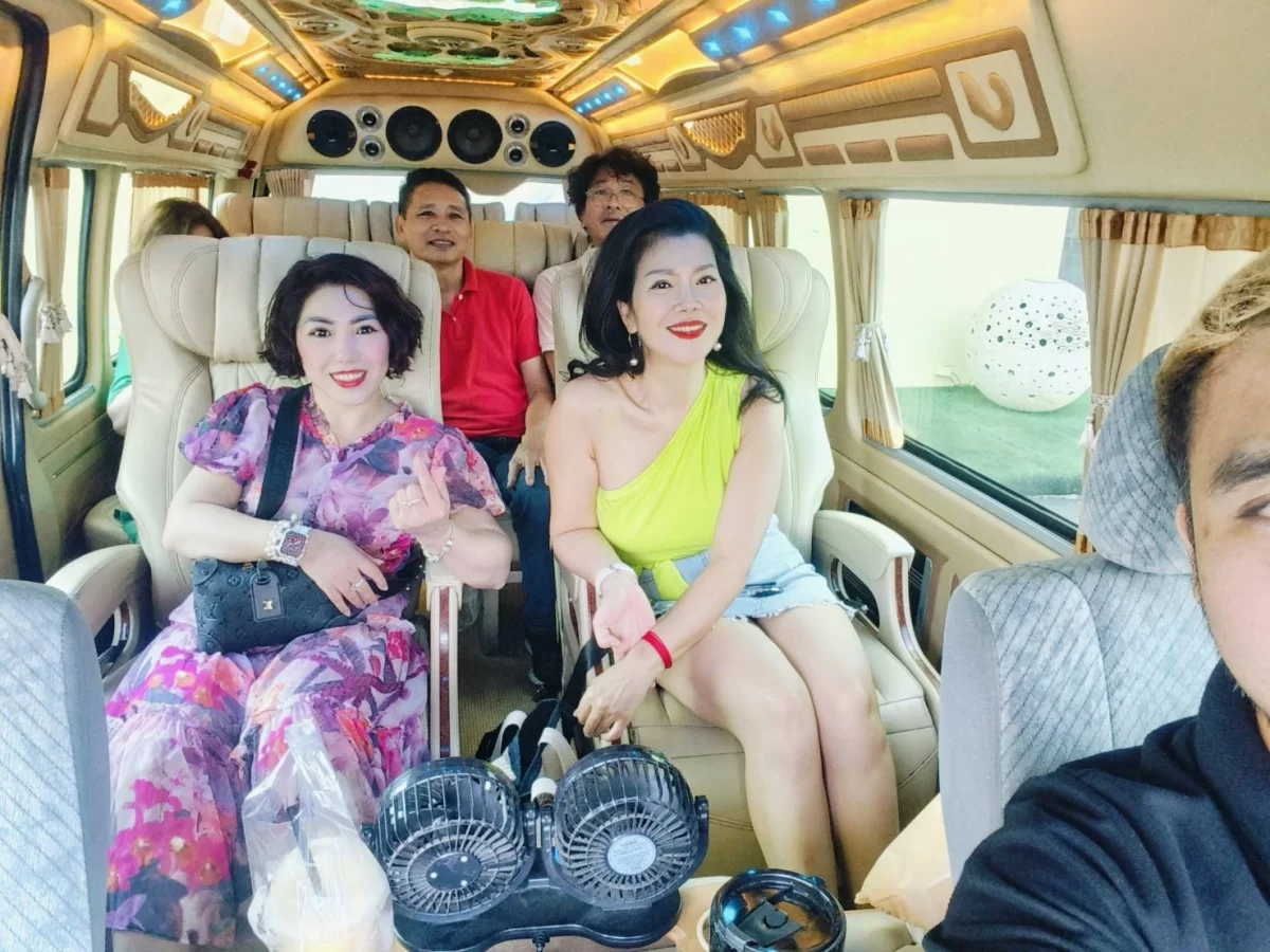 เช่ารถตู้พร้อมคนขับอโศก